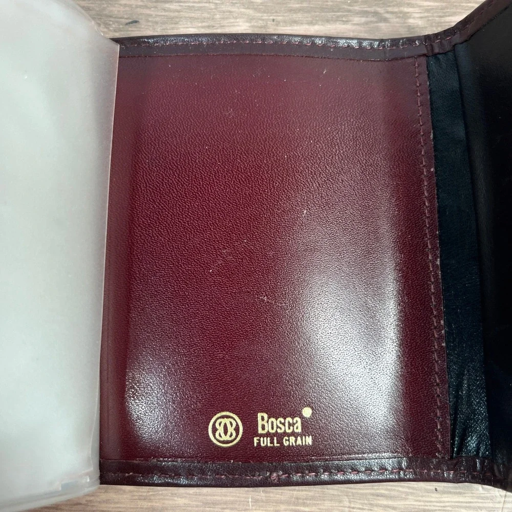 Vintage Bosca Wallet Trifold Small‎ Burgundy Full Grain Leather Gold Logo